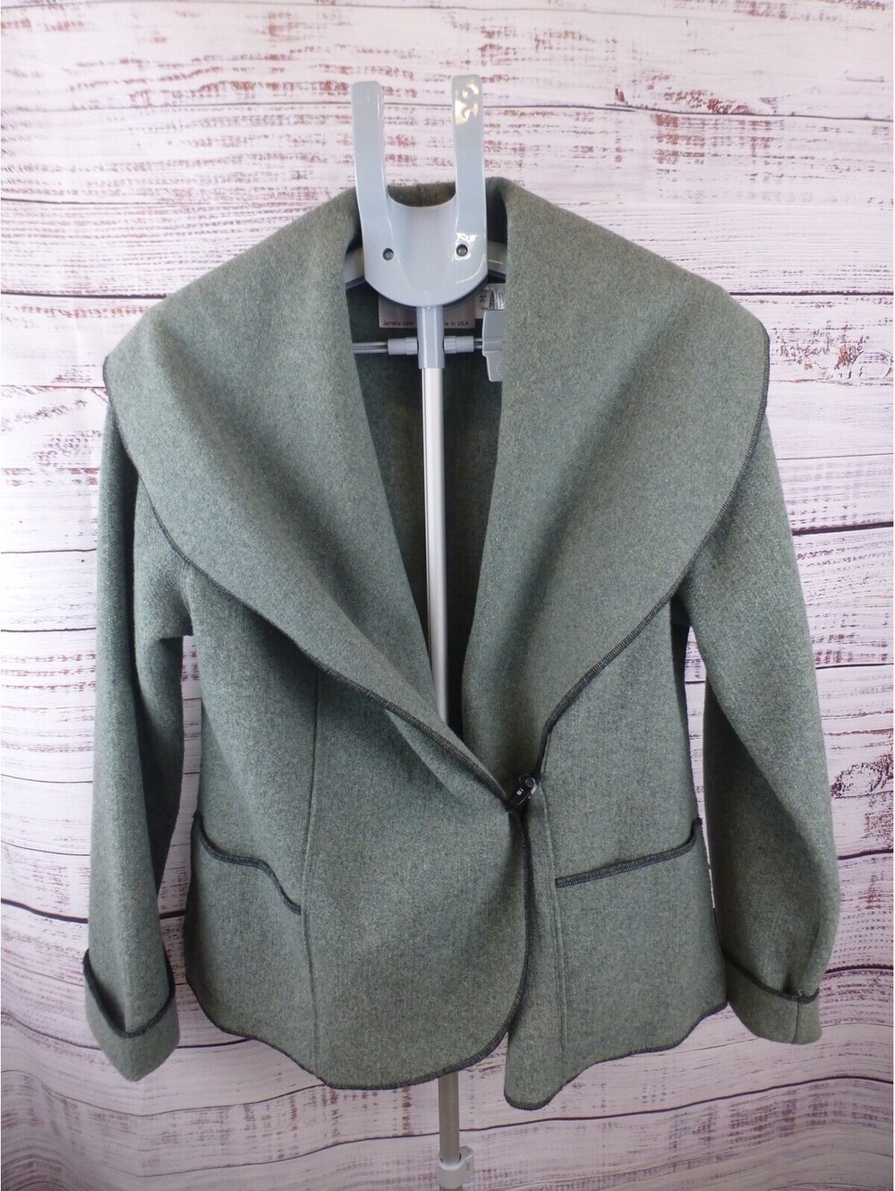 Janska Women's Sage Green Acrylic Blend Toggle Button Cardigan Size Medium - J5